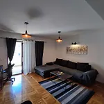 Nea Apartmán *