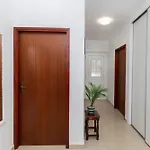 Nea *